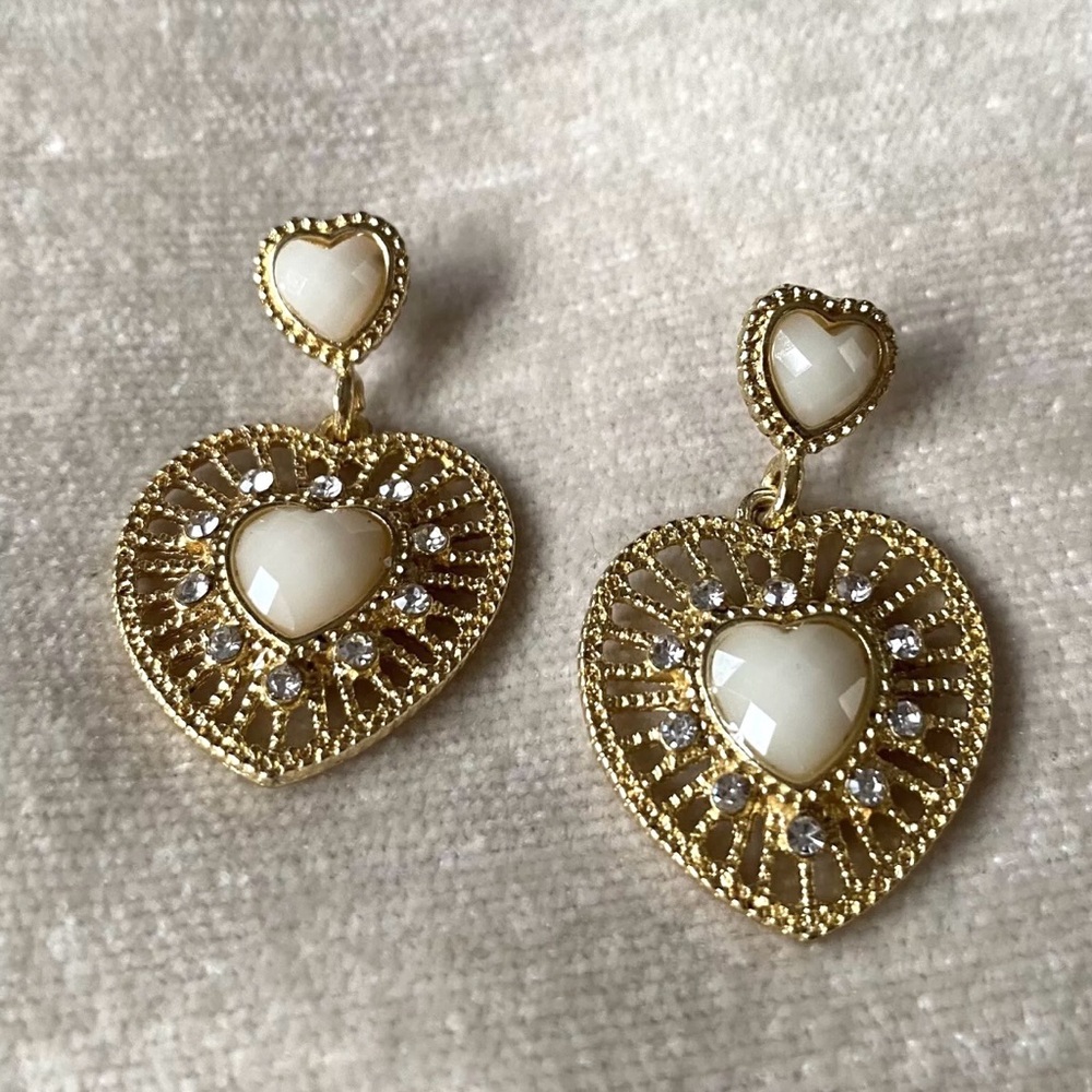 Fashion Jewelry Heart Earrings Gold With Moonstone And Rhinestones NWOT